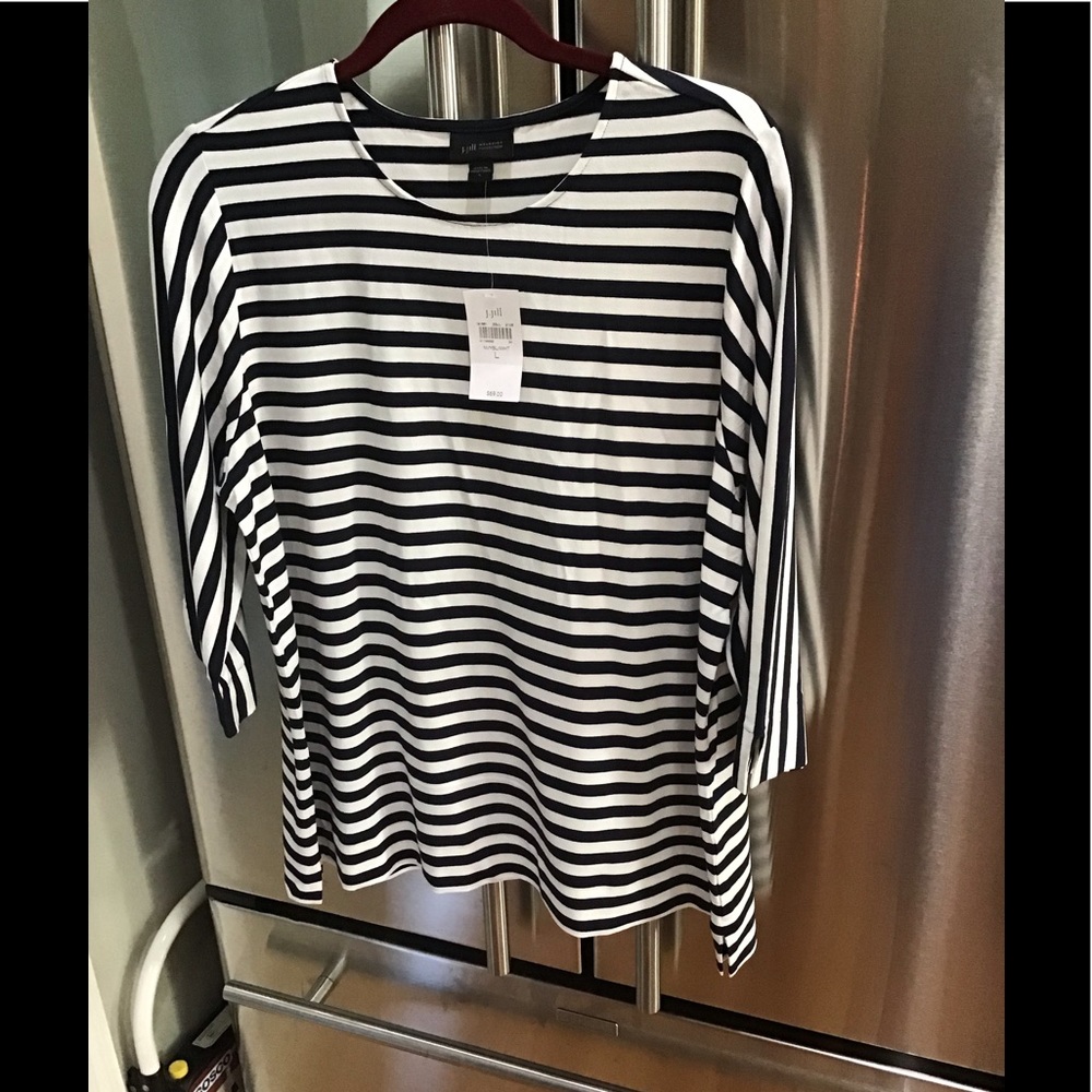 Jill NWT top size large